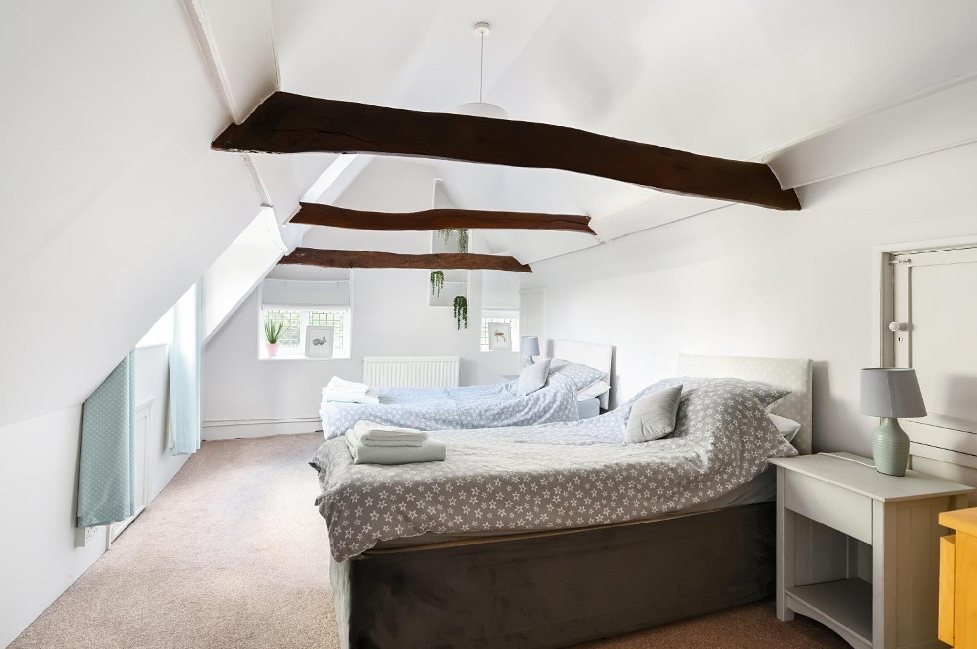 הוילה רסטינגטון Walnut Tree House מראה חיצוני תמונה